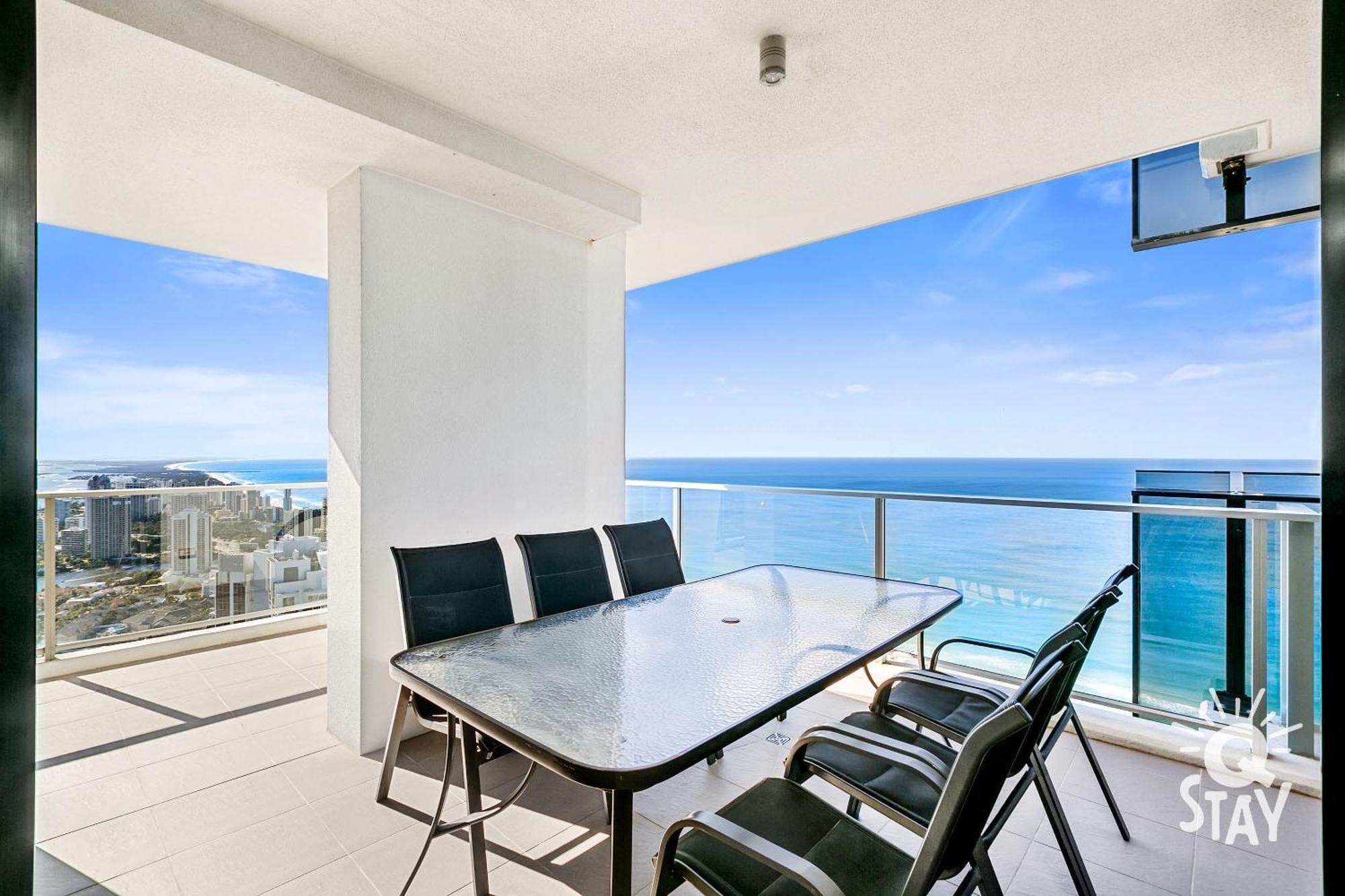Circle On Cavill - Qstay Gold Coast Exterior photo
