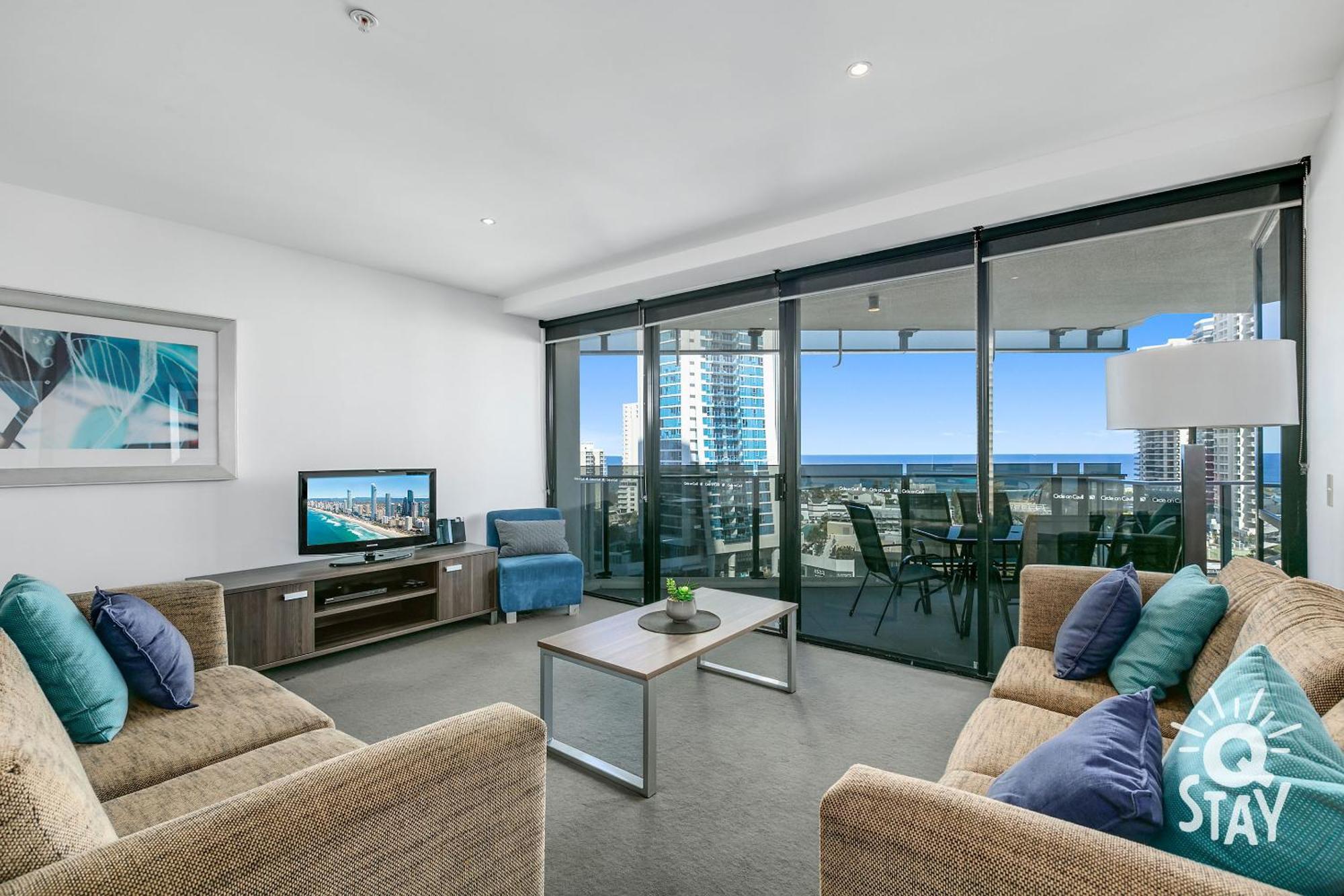 Circle On Cavill - Qstay Gold Coast Exterior photo