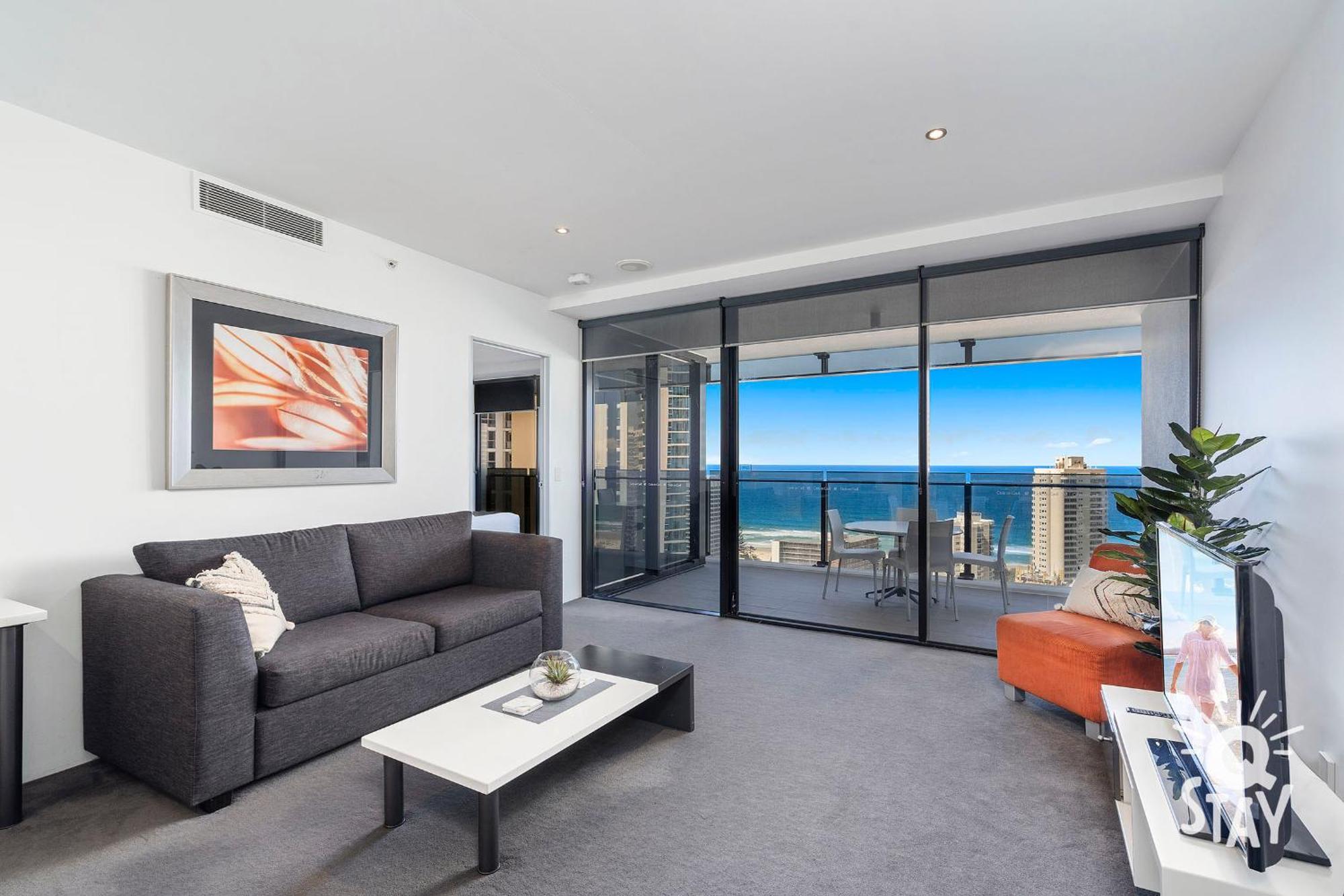 Circle On Cavill - Qstay Gold Coast Exterior photo